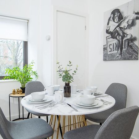 Pembroke House Apartments Exeter For Families Business Relocation Free Parking Bagian luar foto