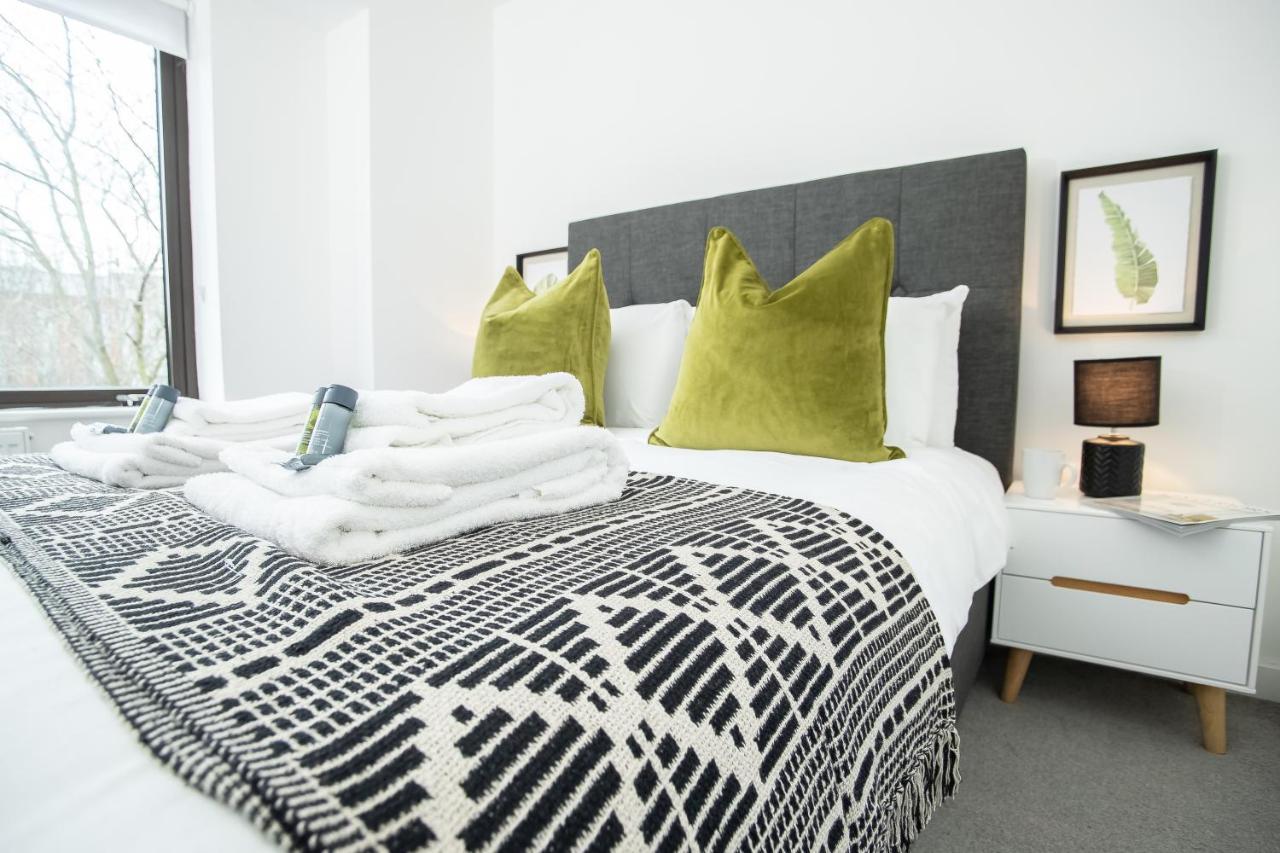 Pembroke House Apartments Exeter For Families Business Relocation Free Parking Bagian luar foto